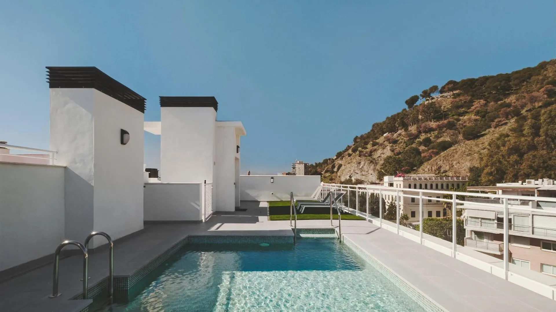 Apartamento De Lujo En La Malagueta Con Piscina Y Garaje 말라가