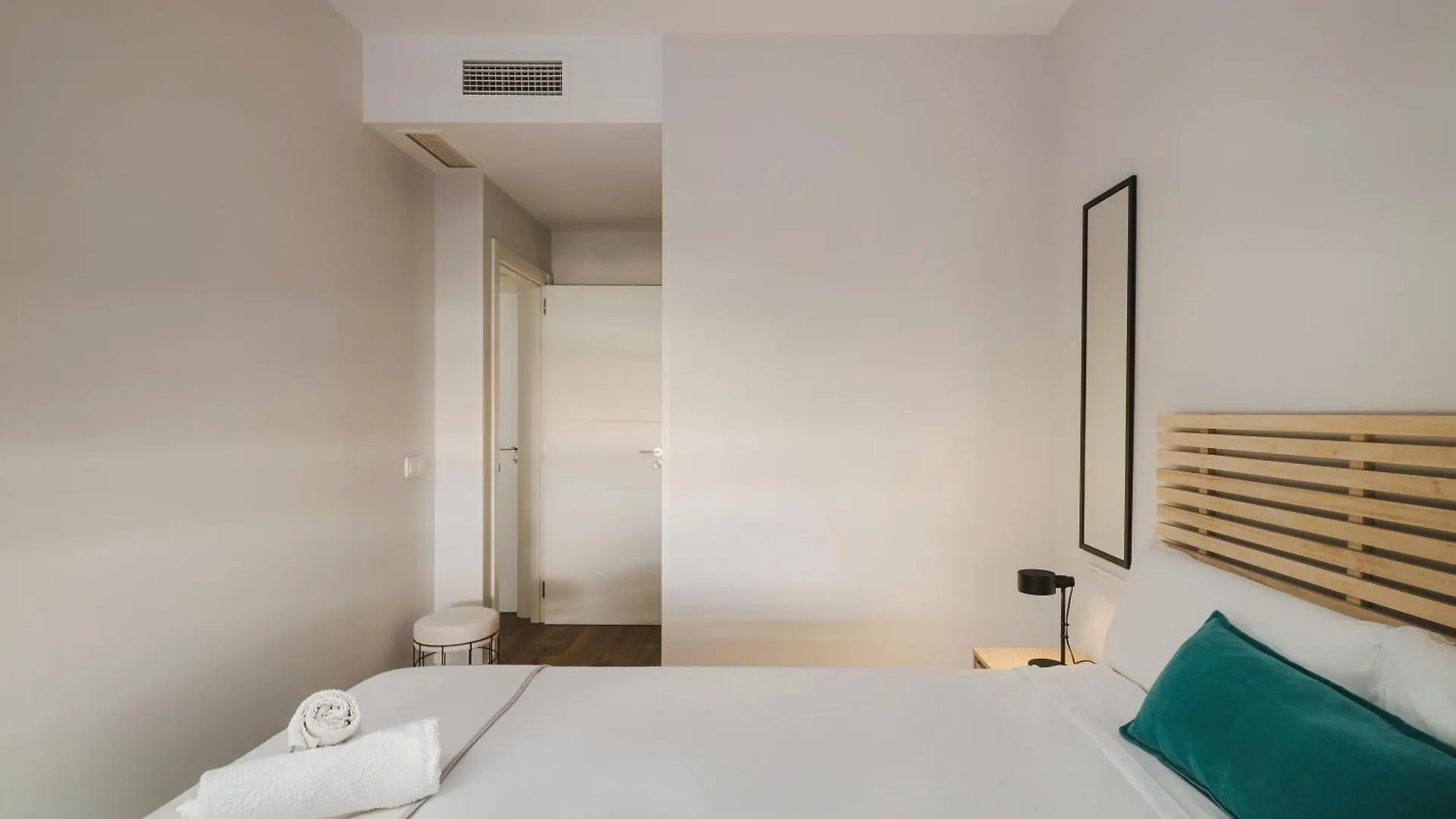 Apartamento De Lujo En La Malagueta Con Piscina Y Garaje Malaga Spain